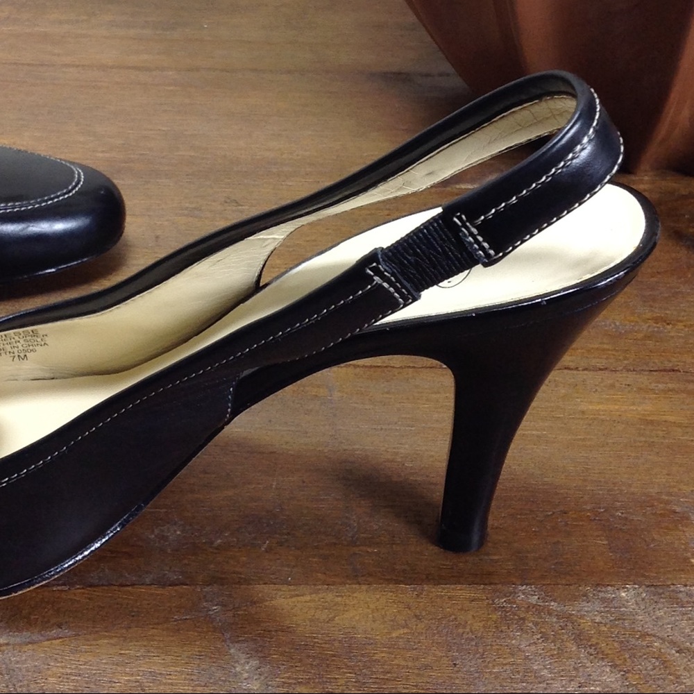 Joan & David Black Leather Slingback Heel - Picture 5 of 8